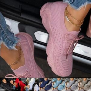 Oddychające buty siatki kobiety Sneakers platforma modowa damskie buty sportowe plus rozmiar lekki wulkanize buty damskie Tennis 220817