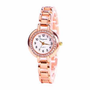 Orologi da donna di lusso Diamante squisito Semplice Casual Elegante Moda Trend Braccialetto retrò Orologio non meccanico Orologi al quarzo impermeabili da donna ffsa