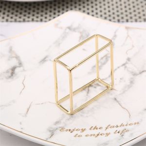 6pcs criativos european hollow square anel de guardana