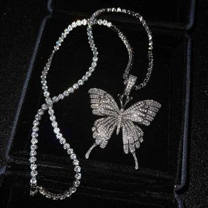 Pendant Necklaces Fashion Charm Big Butterfly Necklace Inlay Full Shiny Small Zircon Europe America Luxury Silver Jewelry For Women GiftsPen