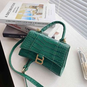 Purses spring and summer new sling one Shoulder Messenger portable women's Bag MINI SQUARE bag small fragrance clearance sale