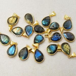 Pendant Necklaces WT-P997 Wholesale High Quality Sparkly Teardrop Shape Labradorite 24k Gold Bezel Stone PendantPendant