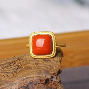 Cluster Rings Classic South Red Tourmaline Square Opening Justerbar ring Kinesisk klassisk unik Ancient Gold Craft Women's Jewelryclu