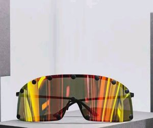 Occhiali da sole con maschera oversize per donna Uomo Montatura in metallo a specchio nero/rosso Sunnies Occhiali da sole Gafas de Sol Lenti con protezione UV con scatola