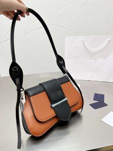 Heta säljer kvinnor axel crossbody handväska designer väska bra handfel klaff sadel pures tygväskor klassiska varumärke mode sling designers väska grossistpris hobo