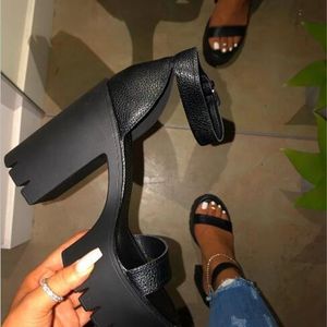 Women Shoes Fashion Pvc Clear Sandals Ankle Strap High Heel Female Sandals Night Club Platform Heels Back Y200323