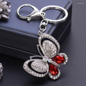 Keychains Red Blue Crystal Butterfly Keychain Glitter Rhinestone Metal Key Ring For Women Fashion Chic Bag Pendant Ryggsäck Tillbehör Enek