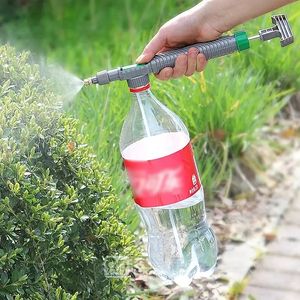 Manuell Hochdruckluftpumpe Sprühgegner Getränke Flasche Verstellbare Düse Gartenbewässerung Werkzeug Sprühfarm Werkzeugwässerungspray