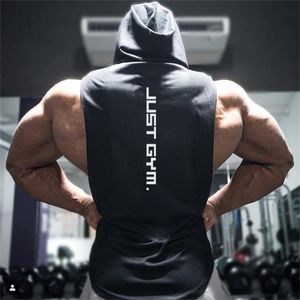 Muscleguys Gym Canotta con cappuccio Uomo Abbigliamento di marca Cotone Bodybuilding Felpa con cappuccio Gilet Allenamento Canotte Fitness Camicia senza maniche 220621