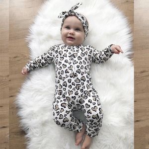 2Pcs born Baby Girls Clothes Set Cotton Hearts Print Infant Long Sleeve Jumpsuit+Headband Toddler Girls Clothing 220322