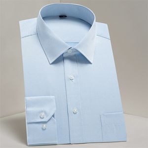 特大のシャツS~8XLメンズツイルのドレスシャツ長袖レギュラーフィットオフィスビジネスメンズソーシャルシャツ220401