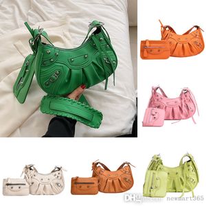 New Underarm Fashion Bags Female 2022 Pleated Crescent Single Shoulder Bag Female Rivet Motorcycle Bag Wholesale