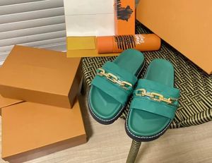 Gummi Slide Stamp Chain Slipers Sandal Floral Brocade Leather Slipper Gear Bottoms Flop Flops Women randig strand Kausal Slipper med spänne toppkvalitet