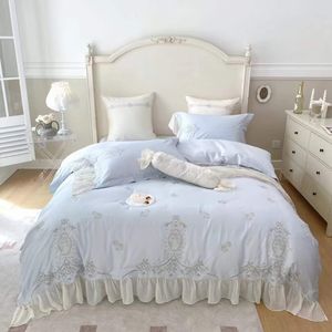 2022 Luxury Top 100% Cotton 5pcs broderare Blue Spets sängkläder set duvet täckning lakan örngott fläckbädd kung queen vacker ädla palats kunglig säng