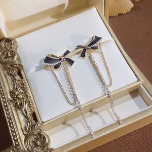 Stud Black Elegant Bow Kolczyki Damskie Tassel 2022 Trend moda ślub zaręczynowy biżuterię