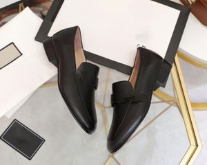 2022 جديد أحذية جلدية سوداء من الجلد الأسود الرسمي 35-41