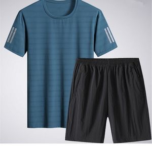男性の夏のレジャースポーツランニングスーツフィットネスサマーアイスシルク短袖220611