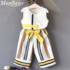 Menoea ragazze vestiti abiti estivi senza maniche a righe top pantaloni lunghi set di abbigliamento per 3-7 anni bambini neonata abiti costumi 220425