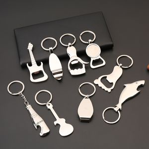 Många Designs Alloy Wine Opener Key Ring Små Mini Presenthantverk Metall Ölöppnare Köksredskap Semesterfavorit