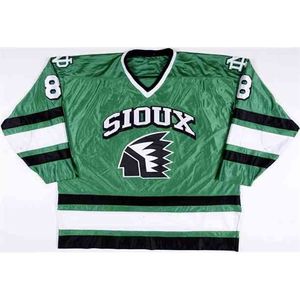 Thr 8 Mike Commodore North Dakota Fighting Sioux Hockey Jerseyメンズ刺繍ステッチ任意の数字と名前Jerseys