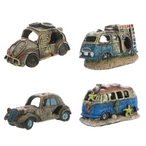 Fish Tank Decoration Aquarium Hideaway Broken Vehicle House with Cave Resin Wreck Car Ornament Landscaping Accessories 220326