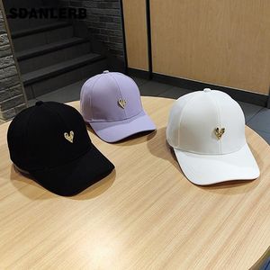 Visors Hat for Women Spring e Summer Baseball Cap Golden Decorate Casal Protection Protection Casual Característico Pico