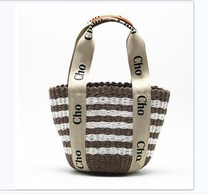 2022 Women WOODY Large Straw Basket Bags Handbags Designer Woody Totes Shoulder Bag Beach Cross Body Kiss Round Crochet Purses Fashion Quality