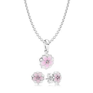 Ny bok DI 925 Sterling Silver Magnolia Bloom Necklace and Earring Set Fit Charm Original Necklace Women Jewelry A Set AA220315