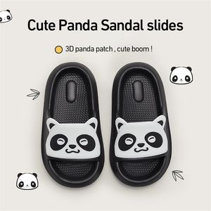 UTUNE Panda Sandals Sandals Kapcieczki dla dzieci miękkie słodkie slajdy 2-6 lat chłopiec i dziewczęta chińskie chodaki 7-12 Buty dla niemowląt 220427