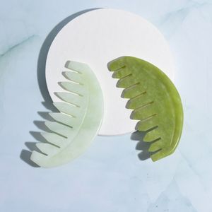 Handgjorda högkvalitativa Green Jade Stone Guasha Comb Naturlig ansikts Gua Sha Head Therapy Massage Hair Comb Scalp Massager