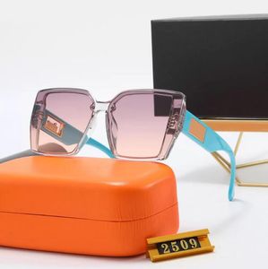 Klassiskt designmärke runda solglasögon av kvinnor UV400 Eyewear Metal Gold Frame Glasses Men Mirror Glass Lens Solglasögon 2509
