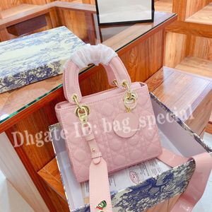Lackiertes Leder Dai Fei Bag Damenhandtasche kann süß sein aber Salz Diamant Full Mini Cover Metal Logo Pink Mode und Freizeit voller Design Sinn Größe cm cm cm