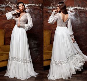 Behemian Strandhochzeitskleid Boho Hippie Lange Puffärmel Spitze Chiffon Tiefer V-Ausschnitt Rückenfrei Ausschnitt Robe de Mariee Brautkleider 2022