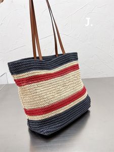 Ny säsong Luxury Multicolour Print Tote Bag Lady Straw Totes Shoulder Bags Designer Handväskor med läderblandning sammanvävd design och horisontellt randmönster