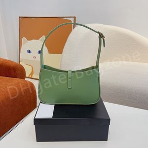 Çanta Tarzı Serin Çantaları toptan satış-Kadın altındaki koltuk çantası tüm eşleşen basit üst düzey moda yeşil yıldız aynı tatlı ve havalı stil omuz çanta