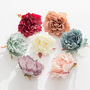 Decorative Flowers & Wreaths 100Pcs Wholesale Artificial Wall Wreath Wedding Christmas Decortion Candy Box Diy Brooch Headwear Fake PeonyDec