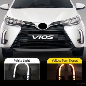 ingrosso Toyota Vios Luce-1 coppia LED Light di corsa diurna per Toyota Yaris VIOS Turn Dynamic Turn Giallo Relay Auto Drl Day Light
