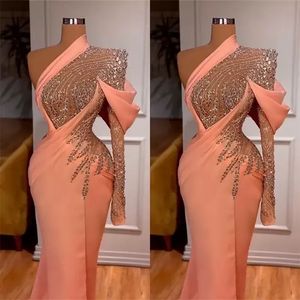 2022 Sexy Prom Dresses Sequins One Shoulder Long Sleeve Deep Sequins Appliques Puff Sexy High Side Split Satin Party Gowns Floor Length Plus Size Custom Made B0513