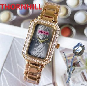 Mujeres de lujo rectangular forma de diamantes Relojes de anillo Rhinestone Studded Steel Simple Calendar Tendencia Popular Calidad Modelo Niza Reloj de pulsera de cuarzo