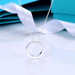 Ciondolo rotondo Collana rotonda femminile Collana in argento sterling S925 Collana di design di lusso leggero Regalo di compleanno di San Valentino G220713