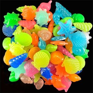 1050pcs luminosos pedras brilhantes em forma de casca de concha para peixes para peixes Gallo