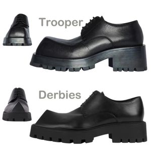 2022 Cute Rhino Horn Shoes For Men Personalità Strange Leather Scarpe da uomo Derbies Derby Scarpe Square Toe Mans Piattaforma Oxfords Altezza crescente