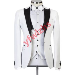 Niestandardowe białe mężczyzn garnitury szczyt Groomsmen Groom Tuxedos Wedding/bal/obiad man man blezer spodni kamizelka m83