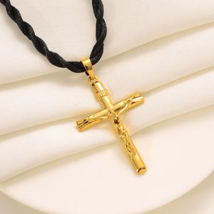 Pendant Necklaces Mens Gold Cross Chain Male Necklace Christian Jewelry Religious Jesus Crucifix For Women Men NecklessPendant