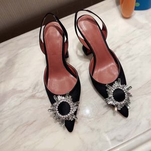 Designer-Luxury Designer sandali scarpe col tacco alto Amina muaddi Fiocco Begum Fibbia impreziosita da cristalli punta a punta sandalo girasole estate f