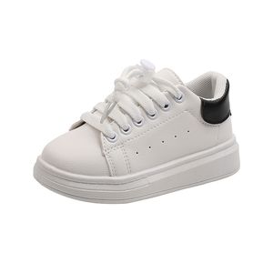 봄 어린이 패션 소프트 백인 소년 스포츠 신발 한국 스타일 학생 레이스 업 라이트 스니커즈 versatile 220520