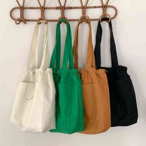 2022 New Canvas Middle Women 's Bags Ladies Basher Bag 대용량 여성 핸드백 드로우 스트링 일본 청소년 가방 전체 판매 g220531