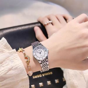 Mulheres observam a tendência da moda Casal Strap Strand Retro Impermeável Cadeia Neutro Simples Watch Male e Feminino Estudantes FDSFD