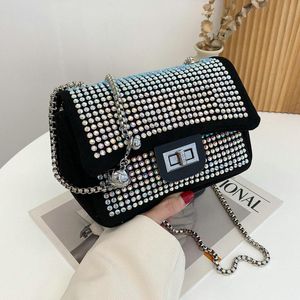 Kvällspåsar lyxiga bling strass kedja crossbody för kvinnor 2022 trend designer handväskor och purses kvinnors messenger axel bagev