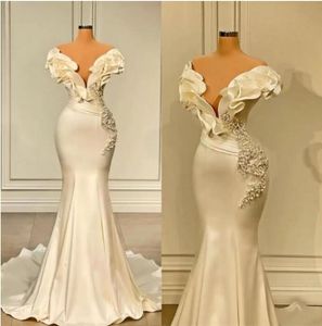 2022 Elegant Satin Mermaid Wedding Dresses Gowns Off the Shoulder Ruffles Floor Length Flowers Beaded Pearls Long Bridal Occasion Formal Wears BC10991 B0513